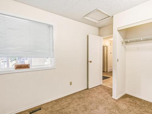 16 7604 29 Avenue, Edmonton, AB - Indoor Photo Showing Other Room