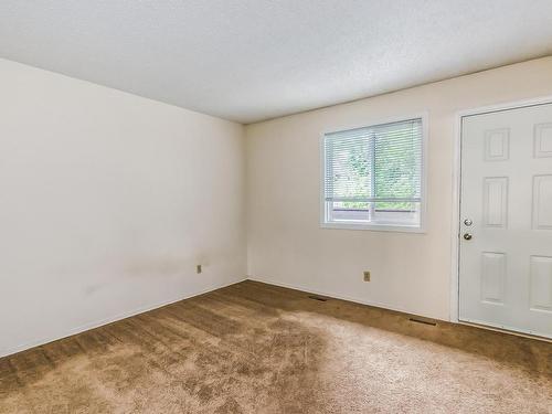 16 7604 29 Avenue, Edmonton, AB - Indoor Photo Showing Other Room