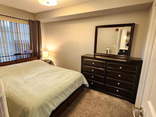 216 3670 139 Avenue, Edmonton, AB - Indoor Photo Showing Bedroom