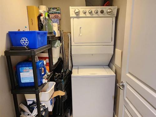 216 3670 139 Avenue, Edmonton, AB - Indoor Photo Showing Laundry Room