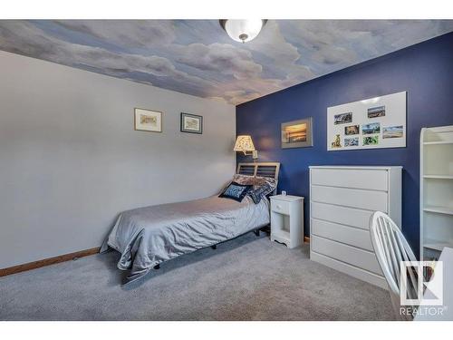 6628 123 Street, Edmonton, AB - Indoor Photo Showing Bedroom