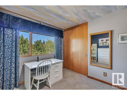 6628 123 Street, Edmonton, AB - Indoor Photo Showing Bedroom