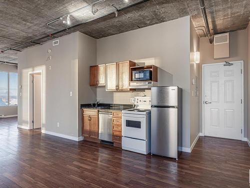 1405 10024 Jasper Avenue, Edmonton, AB - Indoor Photo Showing Kitchen