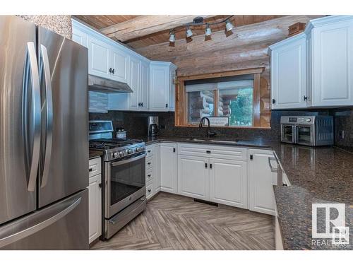 302 52249 Rge Road 222, Rural Strathcona County, AB - Indoor Photo Showing Kitchen