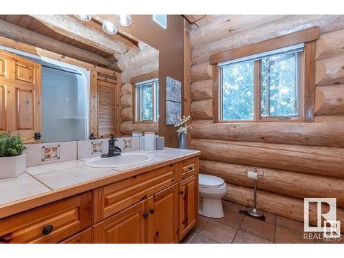 302 52249 Rge Road 222, Rural Strathcona County, AB - Indoor Photo Showing Bathroom