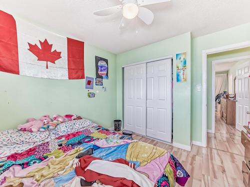 5112 14 Avenue, Edmonton, AB - Indoor Photo Showing Bedroom