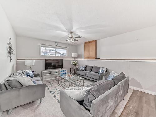 5112 14 Avenue, Edmonton, AB - Indoor Photo Showing Living Room