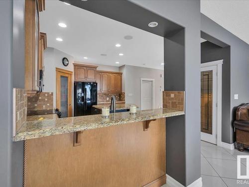 10824 179 Avenue, Edmonton, AB - Indoor Photo Showing Kitchen With Upgraded Kitchen