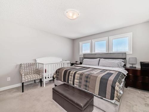 20307 17 Av Nw Nw, Edmonton, AB 