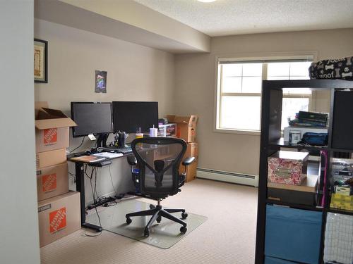 111 11445 Ellerslie Road Sw, Edmonton, AB - Indoor Photo Showing Office