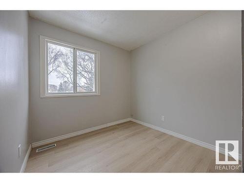 6117 120 Avenue, Edmonton, AB - Indoor Photo Showing Other Room