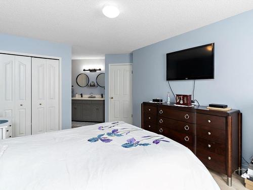 212 15499 Castle Downs Road, Edmonton, AB - Indoor Photo Showing Bedroom