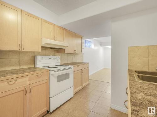 8 Foxhaven Crescent, Sherwood Park, AB - Indoor Photo Showing Kitchen With Double Sink