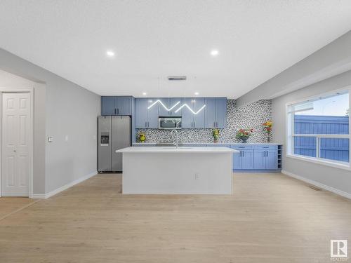 8 Foxhaven Crescent, Sherwood Park, AB - Indoor Photo Showing Kitchen