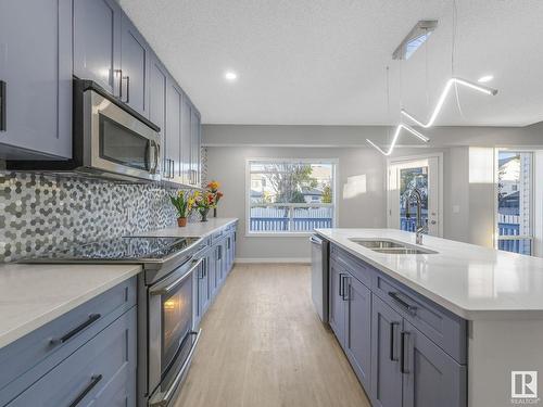 8 Foxhaven Crescent, Sherwood Park, AB - Indoor Photo Showing Kitchen With Double Sink With Upgraded Kitchen