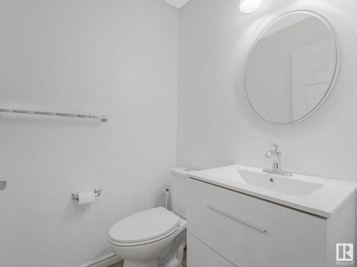 8 Foxhaven Crescent, Sherwood Park, AB - Indoor Photo Showing Bathroom