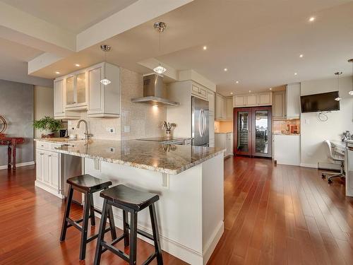 1201 10010 119 Street, Edmonton, AB - Indoor Photo Showing Kitchen With Upgraded Kitchen