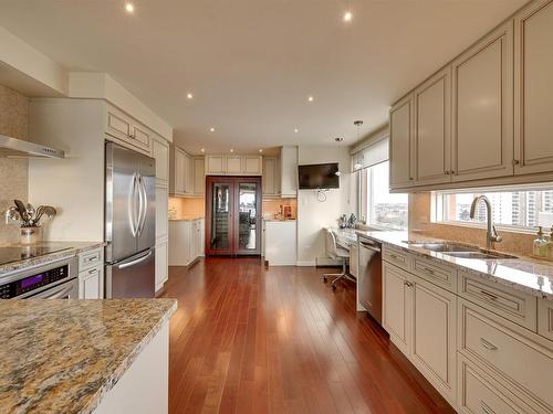 1201 10010 119 Street, Edmonton, AB - Indoor Photo Showing Kitchen With Upgraded Kitchen