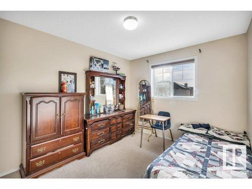 29 12104 16 Avenue, Edmonton, AB - Indoor Photo Showing Bedroom