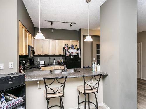 2-414 4245 139 Avenue, Edmonton, AB - Indoor Photo Showing Kitchen