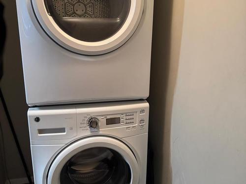 413 5804 Mullen Place, Edmonton, AB - Indoor Photo Showing Laundry Room