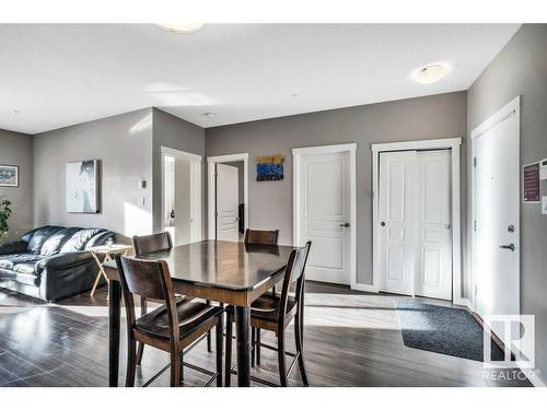 115 812 Welsh Drive, Edmonton, AB - Indoor Photo Showing Dining Room