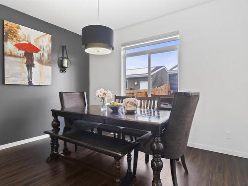 2031 52 Street Sw, Edmonton, AB - Indoor Photo Showing Dining Room