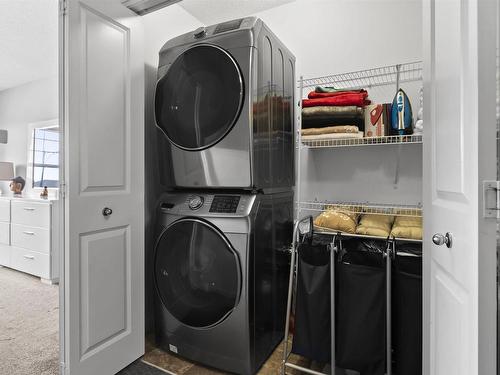 2031 52 Street Sw, Edmonton, AB - Indoor Photo Showing Laundry Room