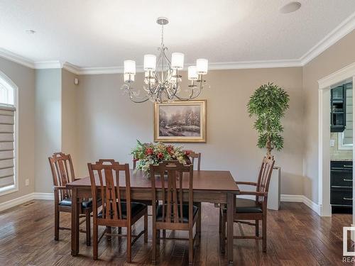 1196 Adamson Drive, Edmonton, AB - Indoor Photo Showing Dining Room