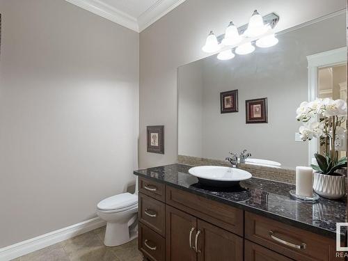 1196 Adamson Drive, Edmonton, AB - Indoor Photo Showing Bathroom