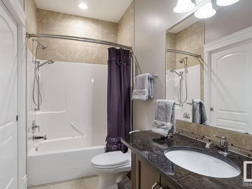 1196 Adamson Drive, Edmonton, AB - Indoor Photo Showing Bathroom