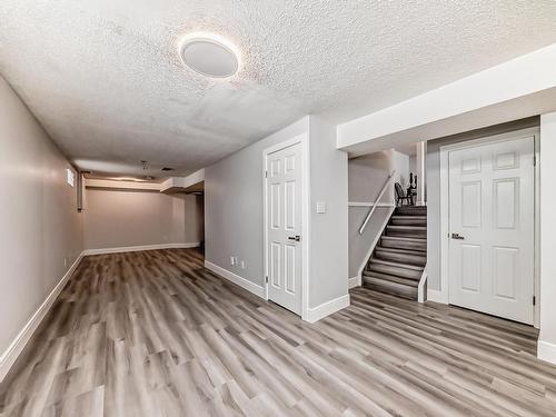 10735 Beaumaris Road, Edmonton, AB - Indoor Photo Showing Other Room