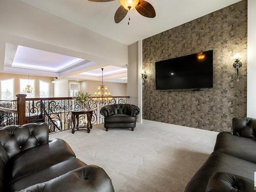 3104 Watson Green, Edmonton, AB - Indoor Photo Showing Living Room