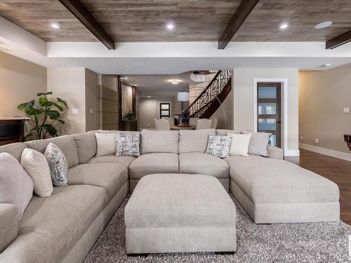 3104 Watson Green, Edmonton, AB - Indoor Photo Showing Living Room