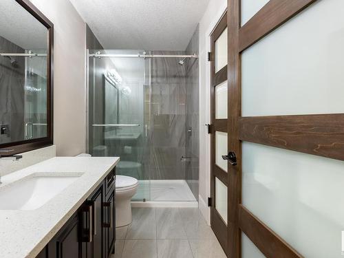 3104 Watson Green, Edmonton, AB - Indoor Photo Showing Bathroom