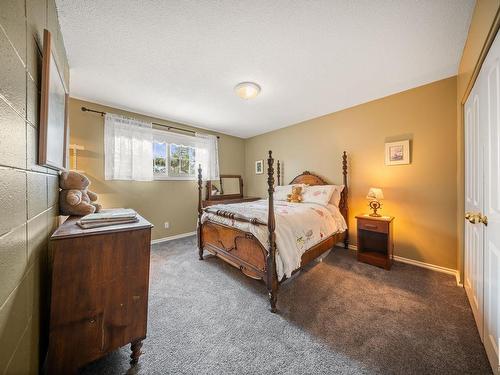 8107 138 Street, Edmonton, AB - Indoor Photo Showing Bedroom