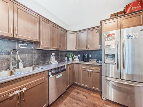 18052 85 Street, Edmonton, AB - Indoor Photo Showing Kitchen With Stainless Steel Kitchen