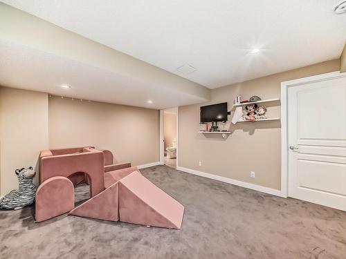 18052 85 Street, Edmonton, AB - Indoor