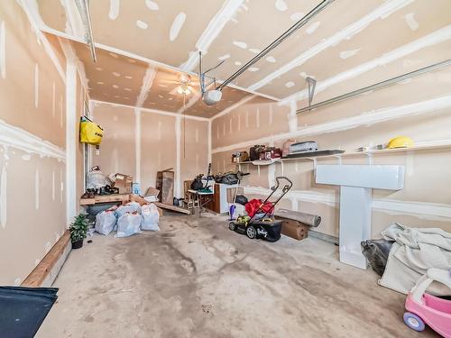 18052 85 Street, Edmonton, AB - Indoor Photo Showing Garage