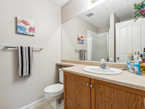 109 10511 42 Avenue, Edmonton, AB - Indoor Photo Showing Bathroom