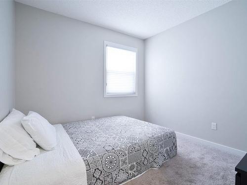 703 Secord Boulevard, Edmonton, AB - Indoor Photo Showing Bedroom