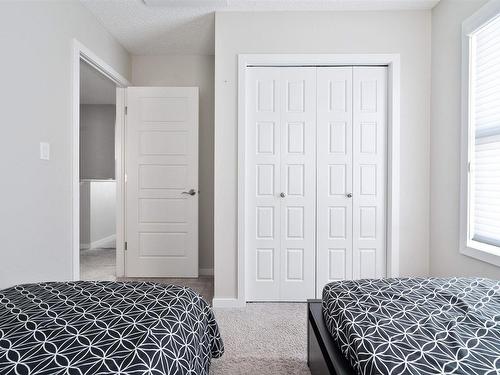 703 Secord Boulevard, Edmonton, AB - Indoor Photo Showing Bedroom