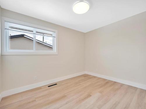 12219 132 Avenue, Edmonton, AB - Indoor Photo Showing Other Room