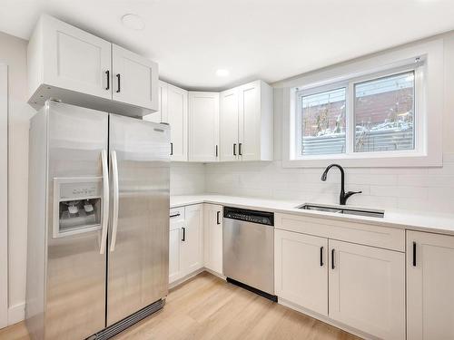 12219 132 Avenue, Edmonton, AB - Indoor Photo Showing Kitchen