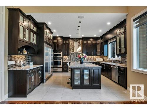 1211 Adamson Drive, Edmonton, AB - Indoor Photo Showing Kitchen With Upgraded Kitchen