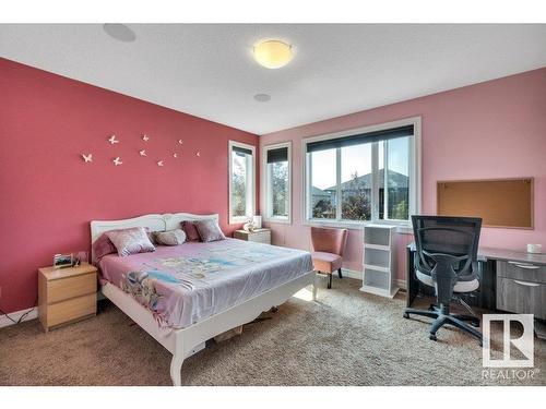 1211 Adamson Drive, Edmonton, AB - Indoor Photo Showing Bedroom