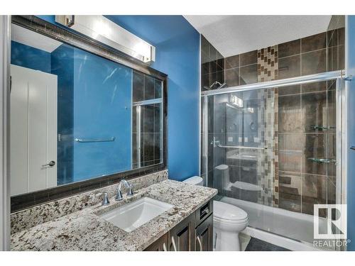 1211 Adamson Drive, Edmonton, AB - Indoor Photo Showing Bathroom