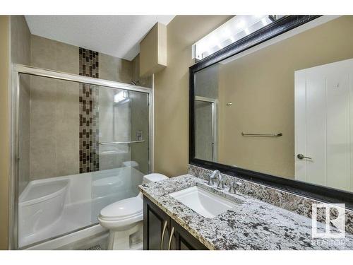 1211 Adamson Drive, Edmonton, AB - Indoor Photo Showing Bathroom