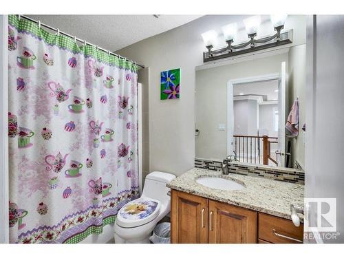 1809 33B Avenue, Edmonton, AB - Indoor Photo Showing Bathroom