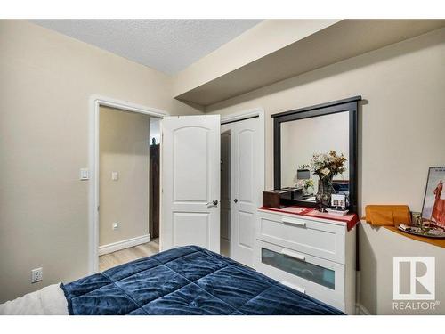 1809 33B Avenue, Edmonton, AB - Indoor Photo Showing Bedroom